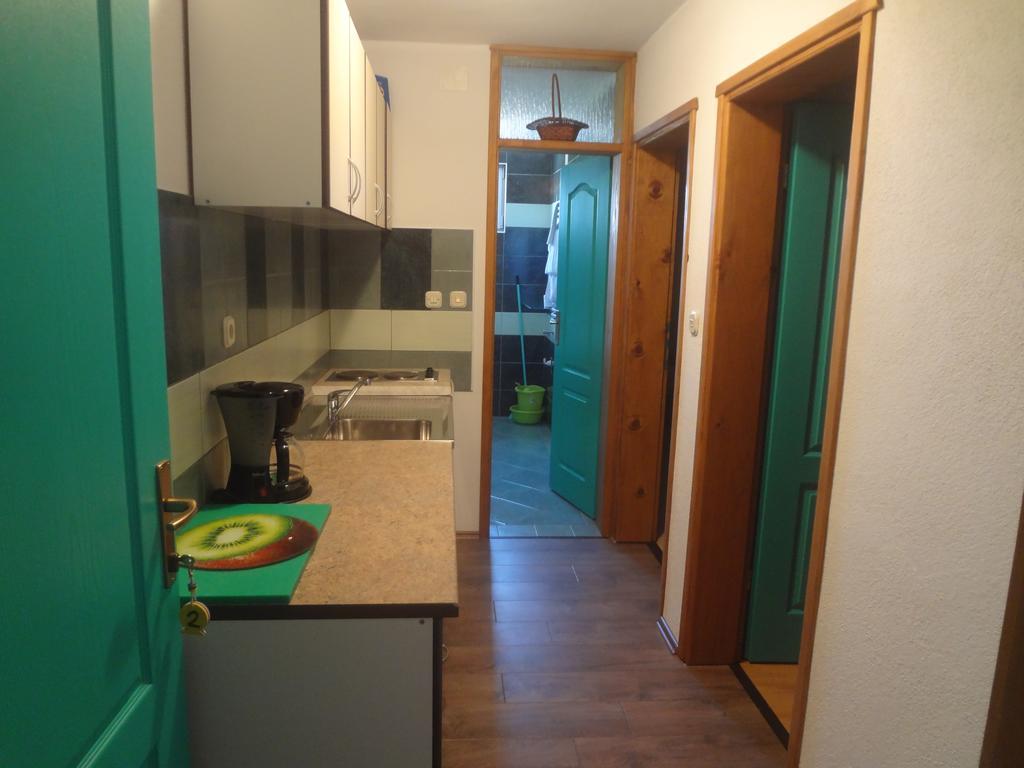 Apartments Zdravac ウマグ エクステリア 写真
