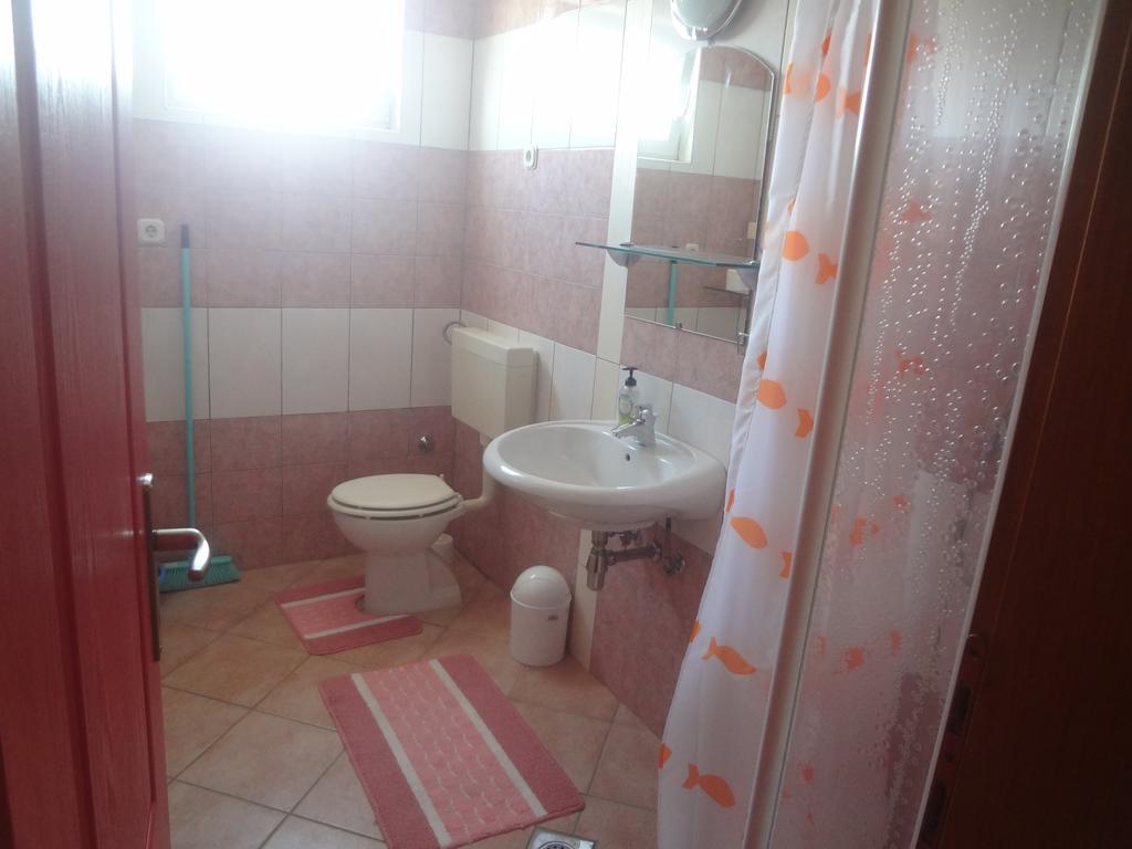 Apartments Zdravac ウマグ エクステリア 写真